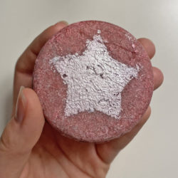 Produktbild zu LUSH Snow Fairy (Shampoo Bar)