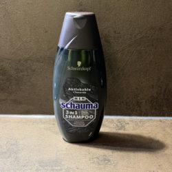 Produktbild zu Schwarzkopf Schauma For Men Aktivkohle + Tonerde 3in1 Shampoo