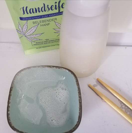 Dresdner Essenz Less Waste Handseife - Konzentrat zum Anmischen (Belebender Hanf) Dresdner Essenz Less Waste Handseife - Konzentrat zum Anmischen (Belebender Hanf)