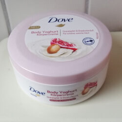 Dove Body Yoghurt Körpercreme Granatapfel- & Sheabutterduft