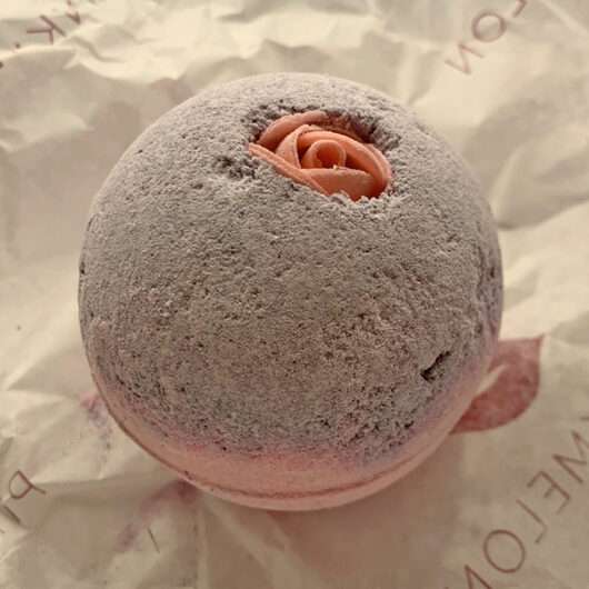 <strong>LUSH</strong> Sex Bomb (Badebombe)