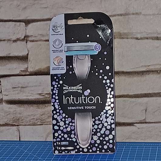 Wilkinson Sword Intuition Sensitive Touch Rasierer