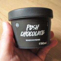 Produktbild zu LUSH Posh Chocolate (Body Wash)