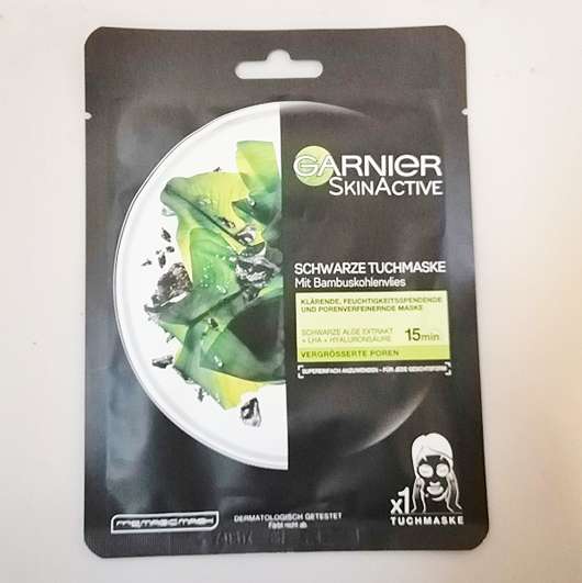 <strong>Garnier SkinActive</strong> Schwarze Tuchmaske mit Bambuskohlenvlies