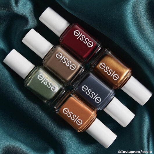 essie Fall Collection 2022 Pinkmelon