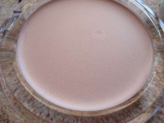  essence summer fun cream to powder instant glow, Farbe: 01 walking on sunshine (LE)